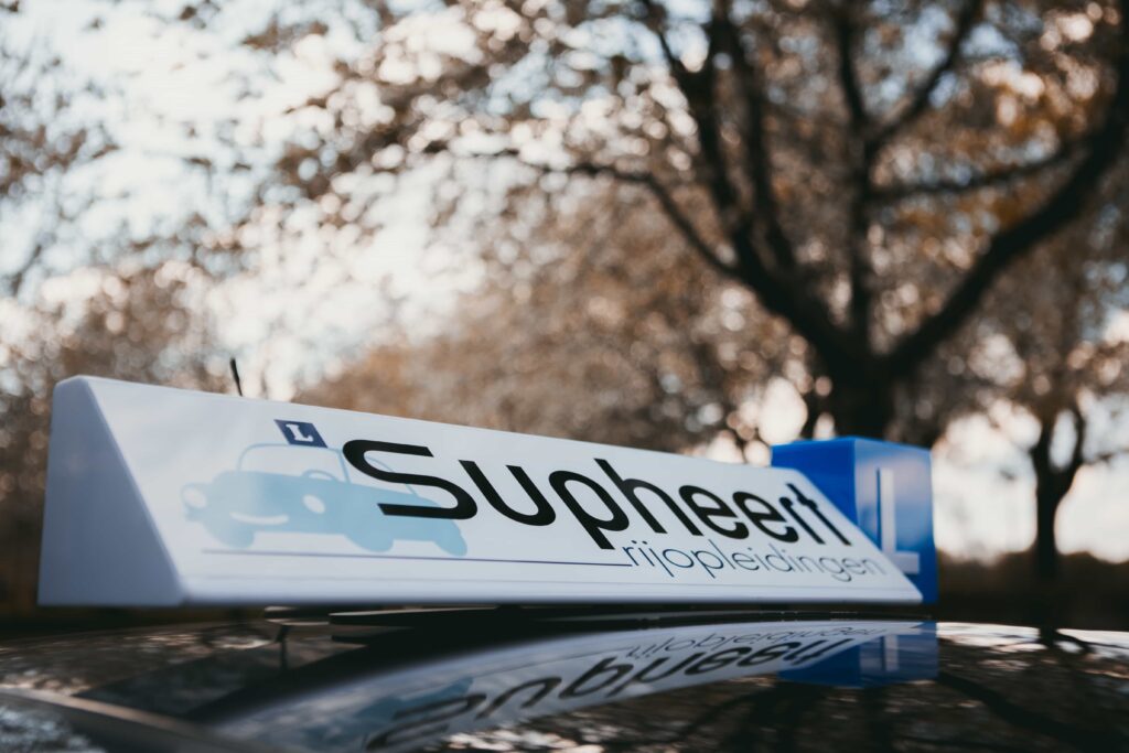Logo Supheert Rijopleidingen